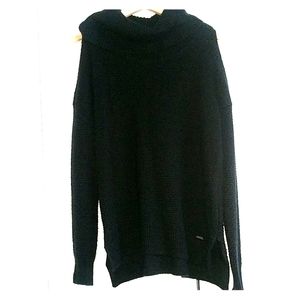 Black Hollister Cold Shoulder sweater wl